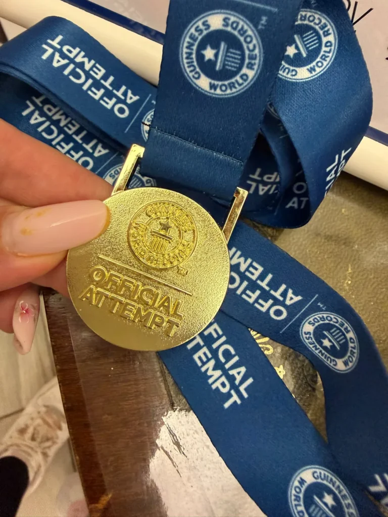 Medaglia ufficiale del tentativo di record